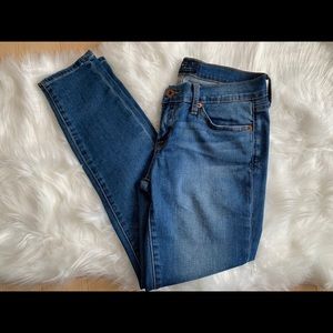 Lucky Brand Charlie pencil Capri jeans size 4/27